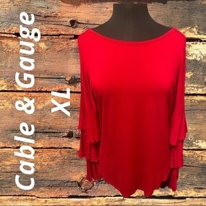 Cable & Gauge super cute red top (XL)